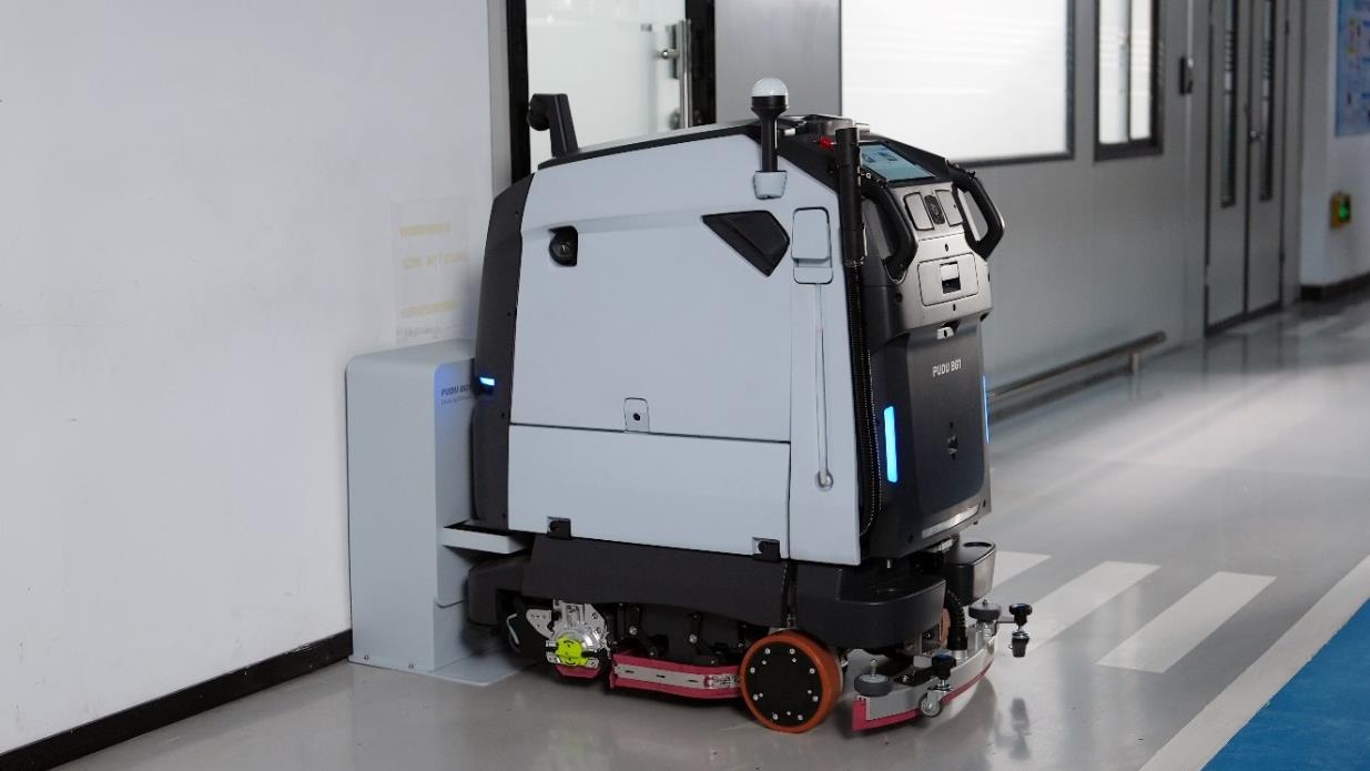 PUDU BG1 dual-agent and adaptive cleaning control