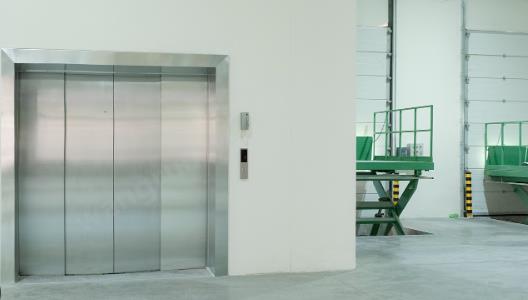 PUDU BG1 docking and continuous operation