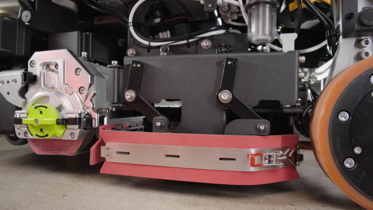 BG1 - bg1-side-upclose.jpeg